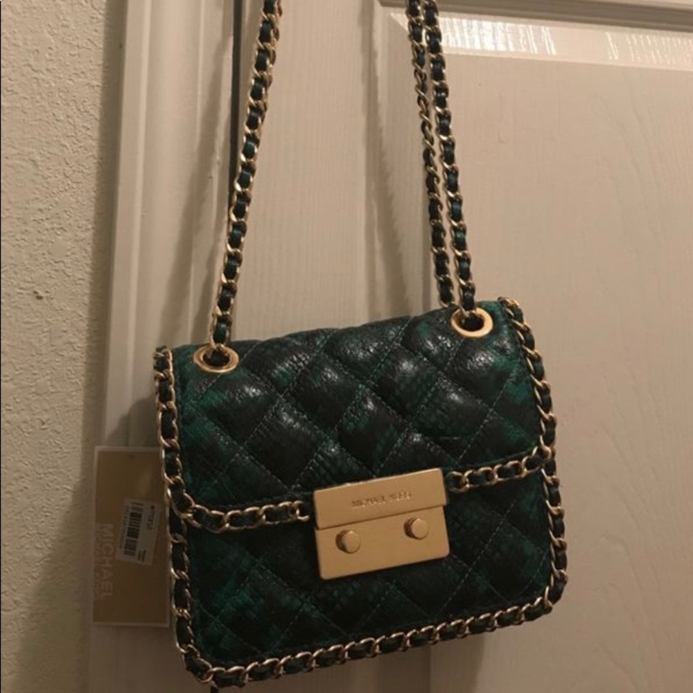 Michael kors crossbody